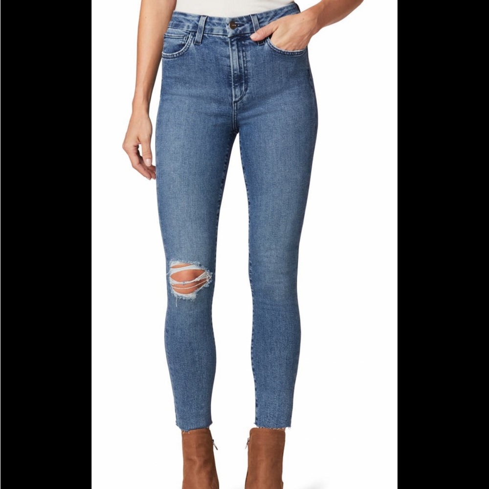 Joe's Jeans
The Hi Honey Ripped Crop
Skinny